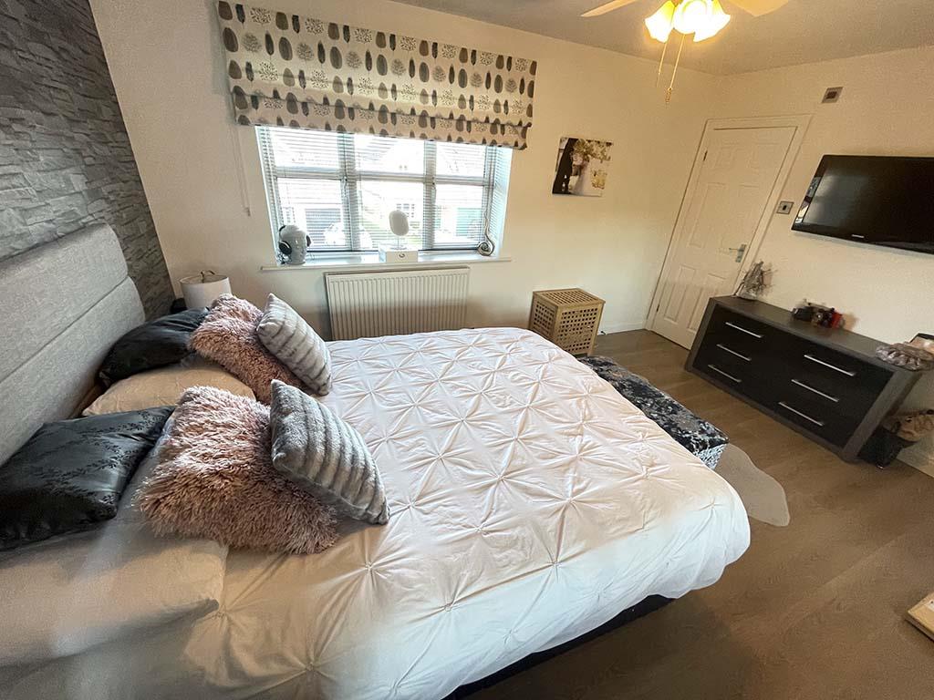 5 bedroom detached house For Sale in Steeton - Master Bedroom
